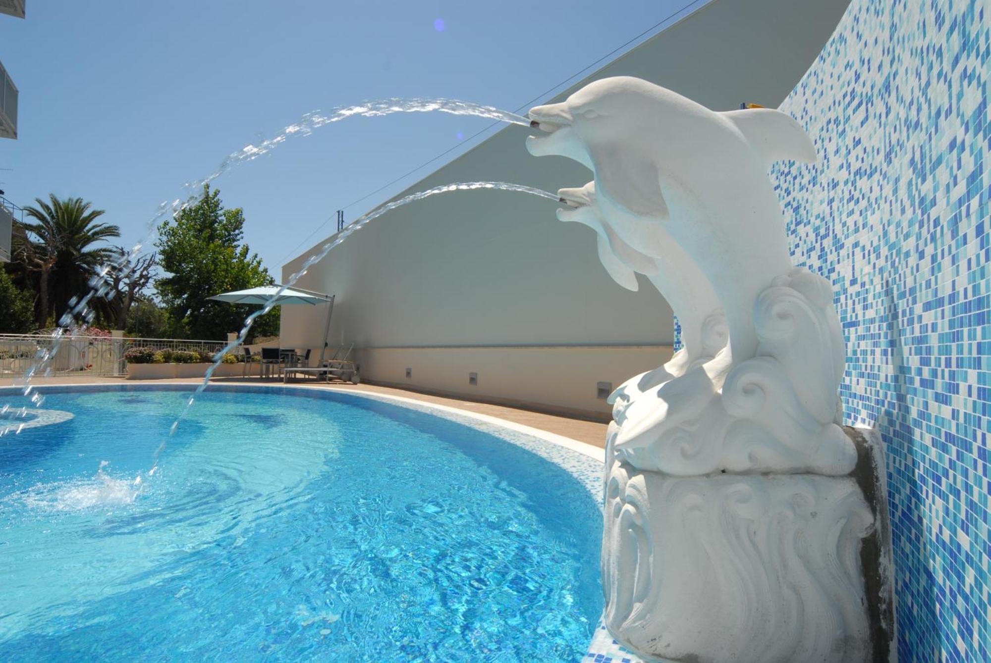 Residence Costa Smeralda Grottammare Buitenkant foto